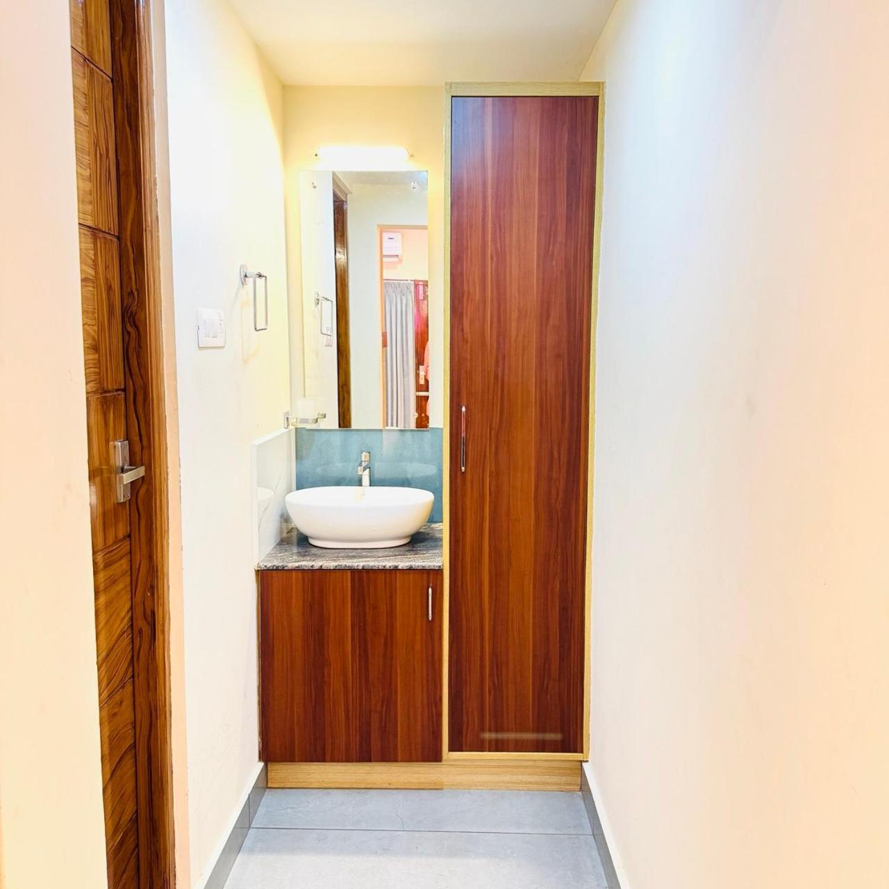 Krishnakripa Premium Residency Hotel Kochi Exterior photo